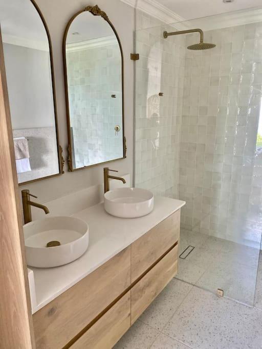 Luxurious 3 Bedroom With Amazing Views Umdloti
